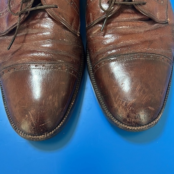 - Ferragamo Oxford Shoe. Good Condition. Size 10.5